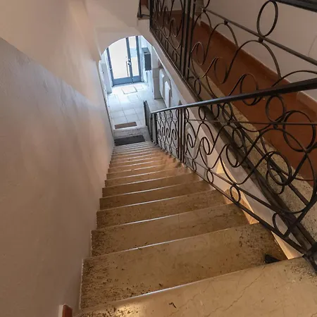 Bilocale Piccolo Corso - F&l Lägenhet Brescia